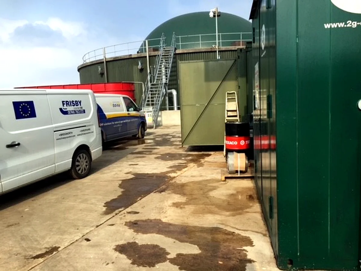 Frisby Couriers van on a delivery site